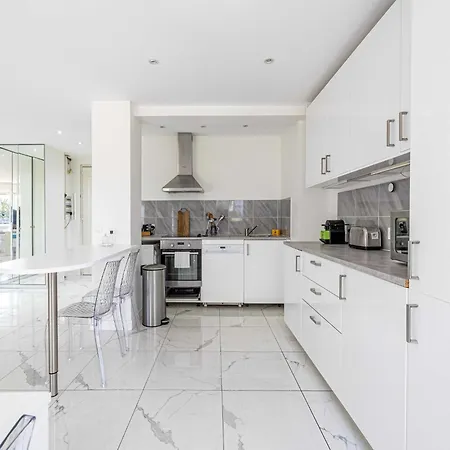 Apartment Modern And Cosy Studio- Ac- 4p-